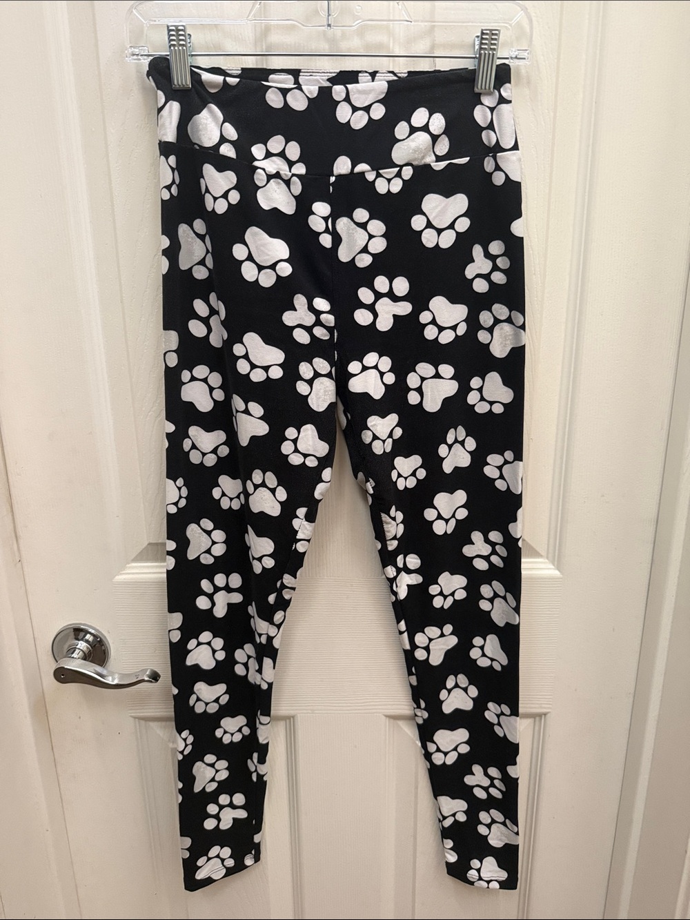 NWT Black Paw Print Leggings • LuLaRoe Buttery Soft Dog Cat High Rise OS